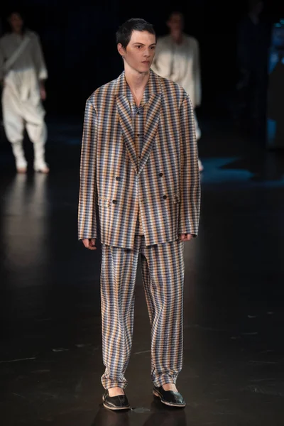 Look 21